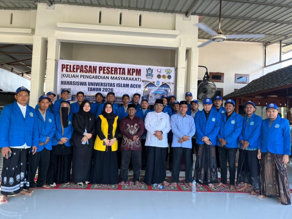 Kaprodi MPI melepas mahasiswa KPM Aceh Timur
